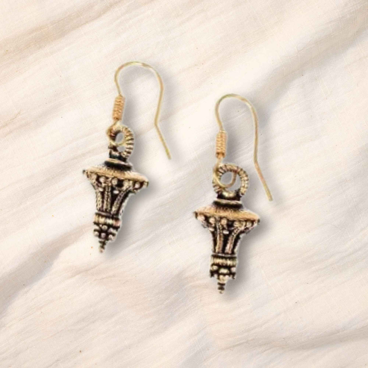 Germanische Ohrringe mit Berlocken