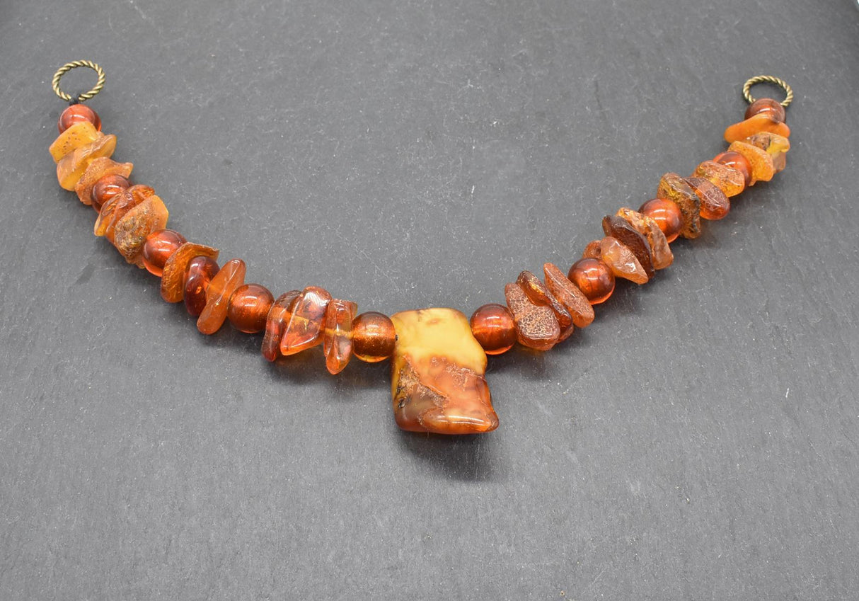 Wikinger-Bernstein-Fibelkette mit Goldfolienperlen von Belanas Schatzkiste