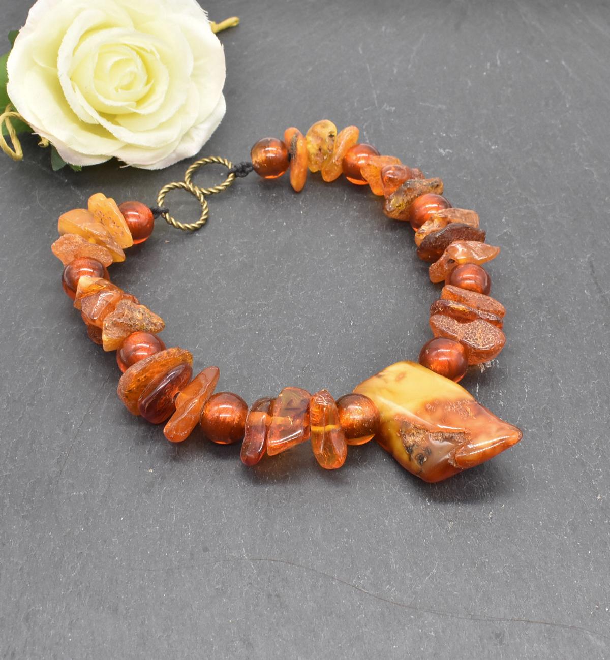 Wikinger-Bernstein-Fibelkette mit Goldfolienperlen von Belanas Schatzkiste