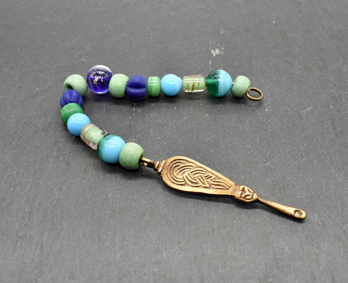 Birka Ohrlöffel mit Glasperlenkette