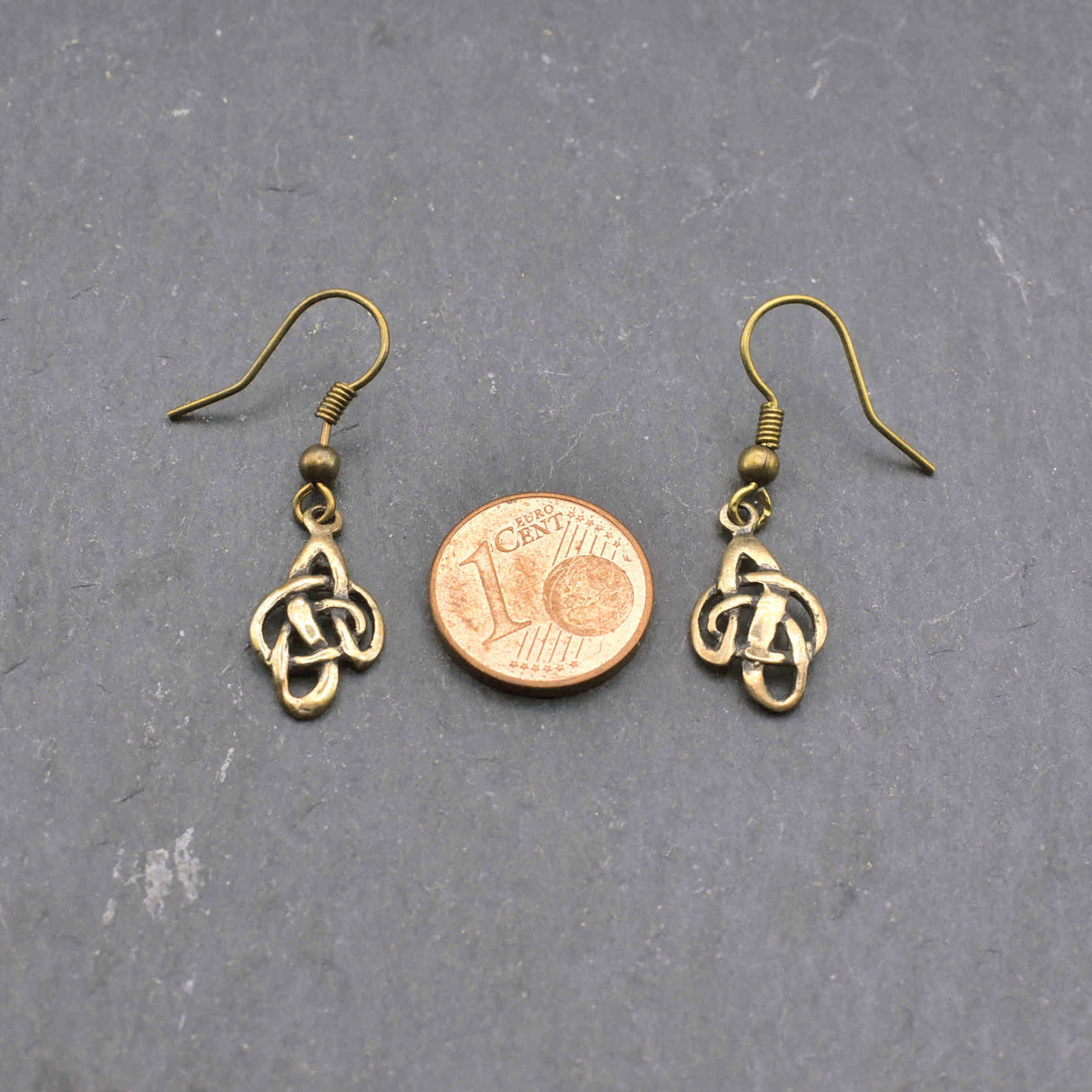 Keltische Infinity-Ohrringe mit 1 Cent