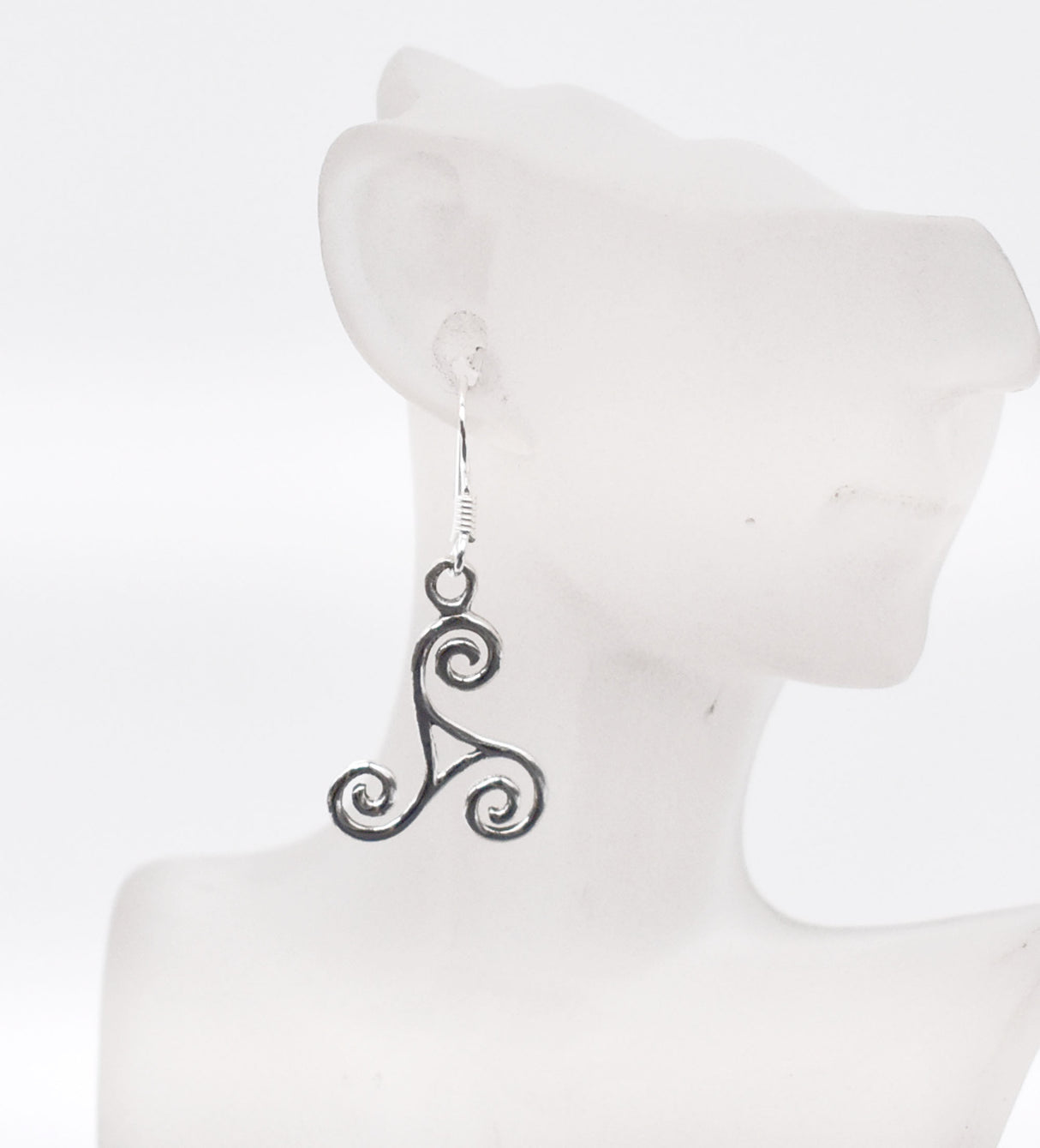 Große keltische Silber Ohrringe mit Triskele – Spiritueller Ohrschmuck aus 925 Sterling Silber