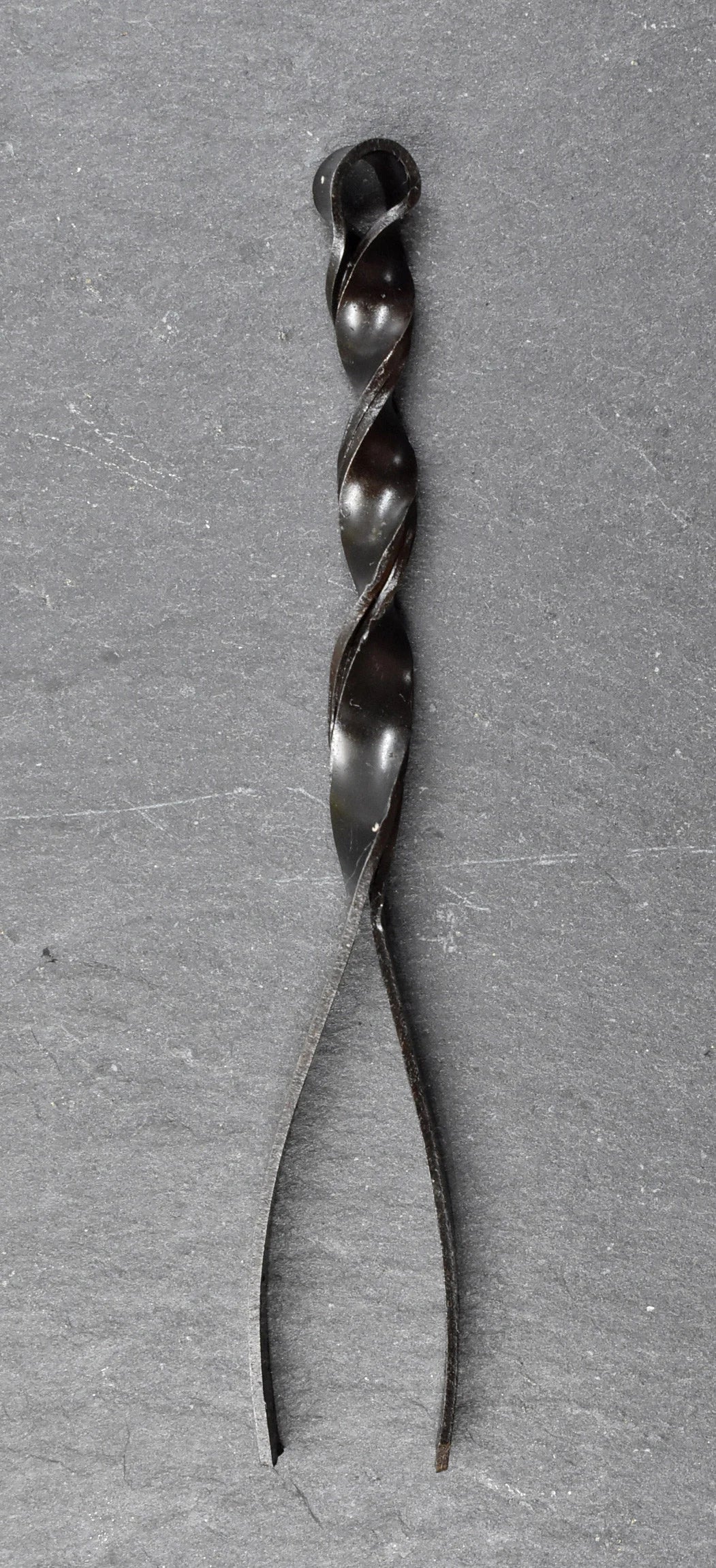 Handgeschmiedete, mittelalterliche Pinzette aus Eisen - voll funktionsfähig und stillvoll fürs Reenactment