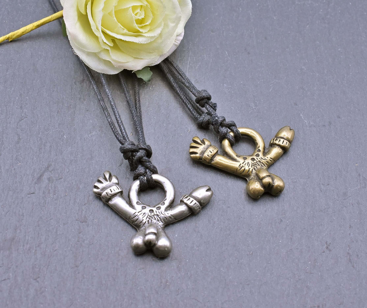 Römische Phallus Kette - Antiker Glücksbringer für Mutige