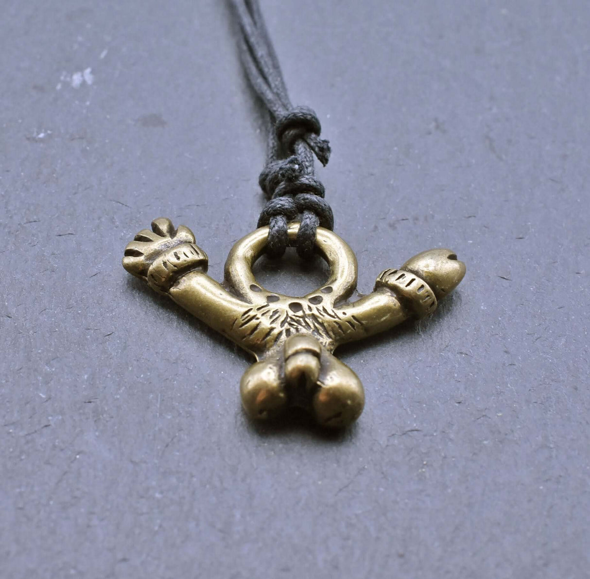 Römische Phallus Kette - Antiker Glücksbringer für Mutige