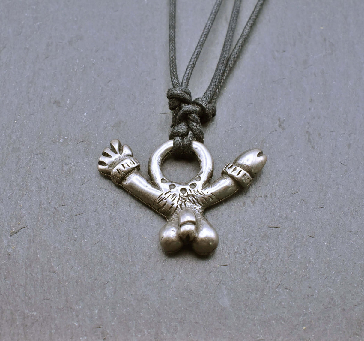 Römische Phallus Kette - Antiker Glücksbringer für Mutige