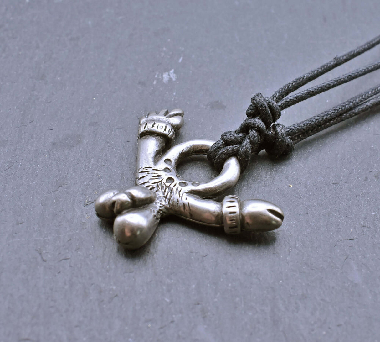 Römische Phallus Kette - Antiker Glücksbringer für Mutige