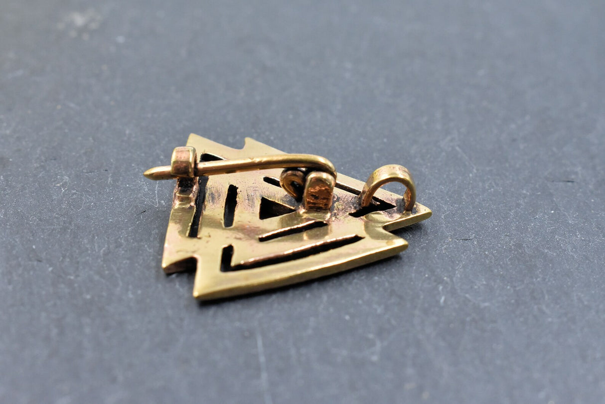 Rückseite der Valknut-Brosche aus Schmuckbronze – Authentischer Wikinger-Style