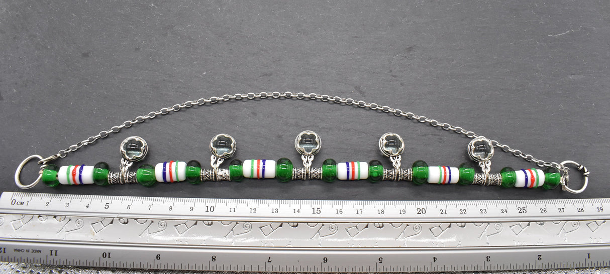 Maße in cm der Gotland Glasperlenkette in silber, grün und weiß von BELANAS SCHATZKISTE – Historischer Schmuck für die Wikingerin