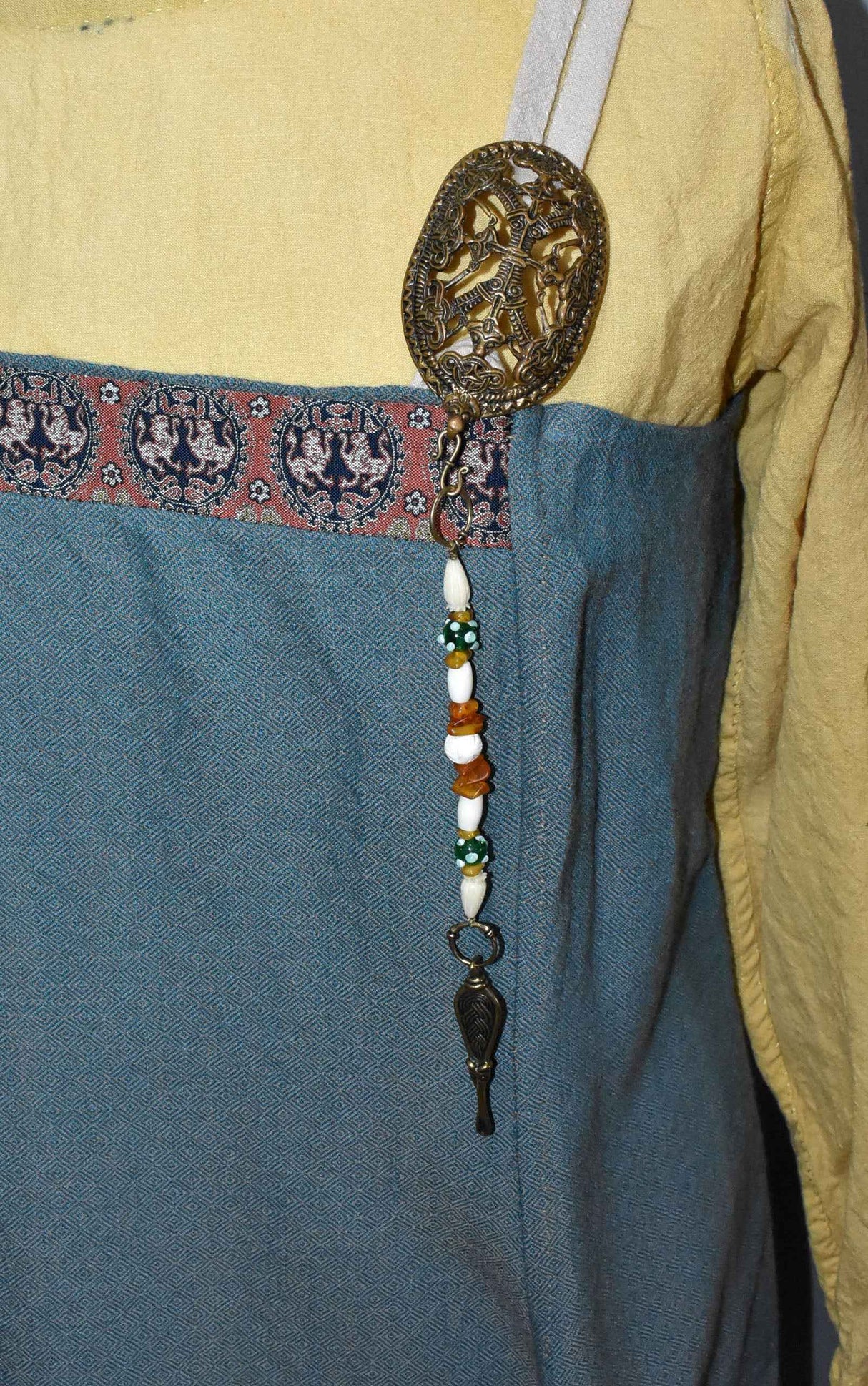 Wikinger Ohrlöffel aus Bronze mit Kette