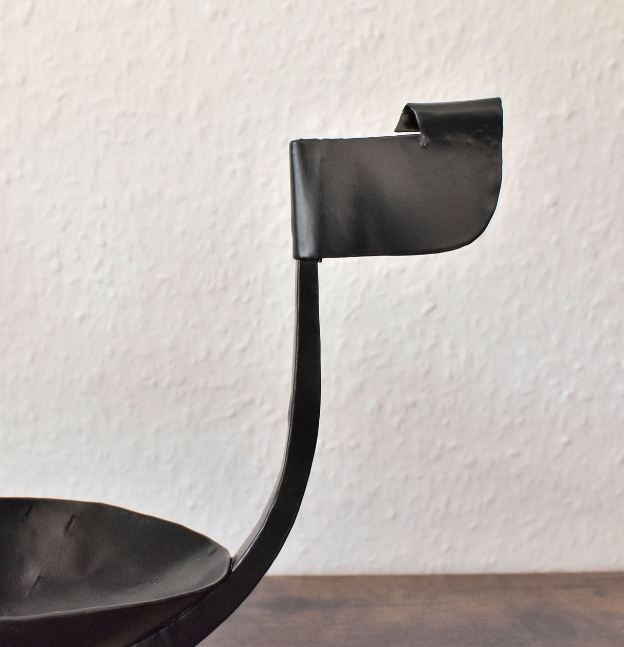 Detail einer Fahne des Wikinger Drakkar Langboot als Kerzenständer