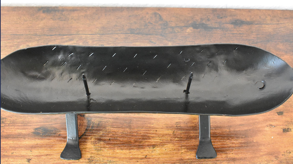 Innenansicht ohne Kerzen des Wikinger Drakkar Langboot als Kerzenständer