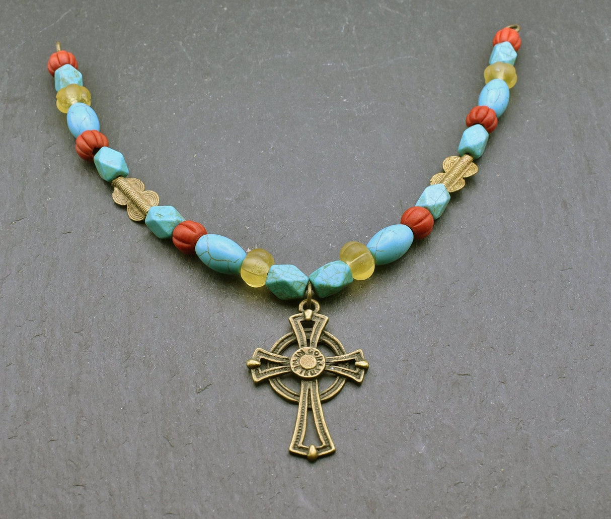 keltische Fibelkette mit Keltenkreuz