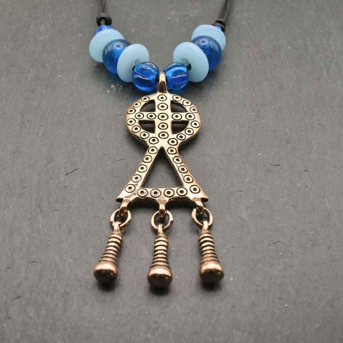 Keltische Glasperlenkette mit Radkreuzanhänger - 3 Ausführungen