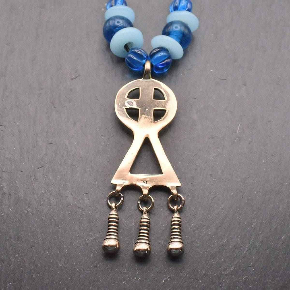 Keltische Glasperlenkette mit Radkreuzanhänger - 3 Ausführungen