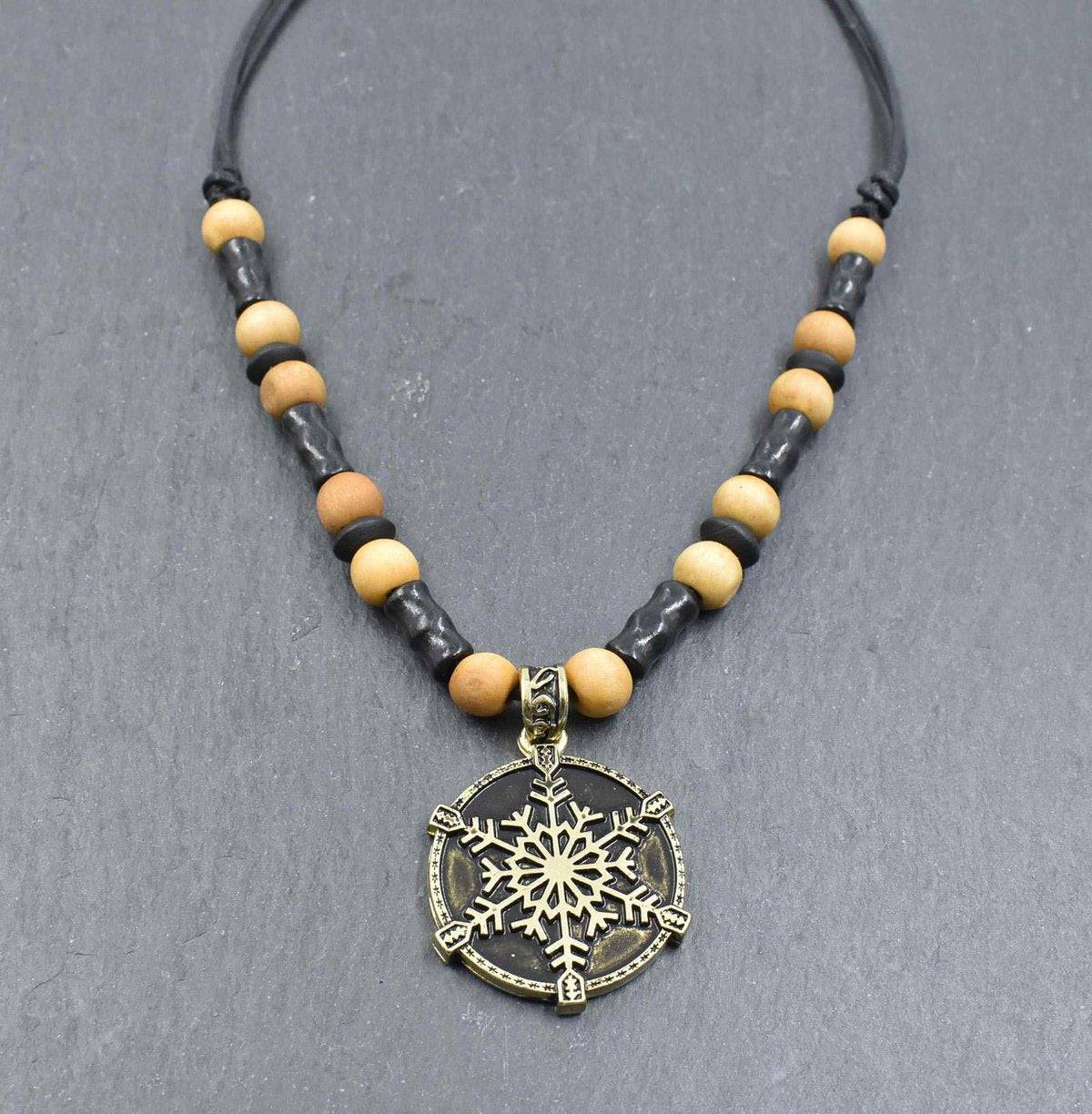 Wikinger Holzperlenkette mit Runen - Belanas Schatzkiste