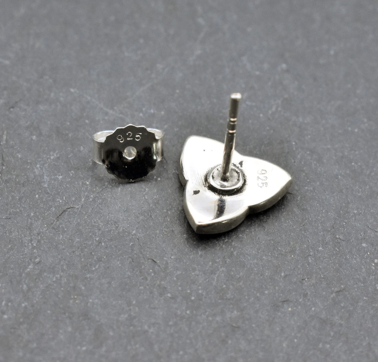 Keltische Ohrstecker Triquetra aus Bronze oder 925er-Silber - Belanas Schatzkiste