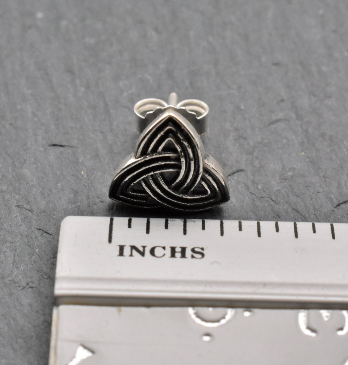 Keltische Ohrstecker Triquetra aus Bronze oder 925er-Silber - Belanas Schatzkiste