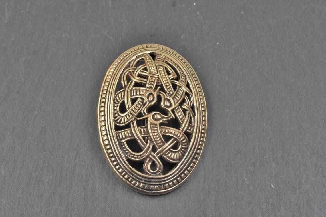 Wikinger Ovalfibeln im Jelling-Stil