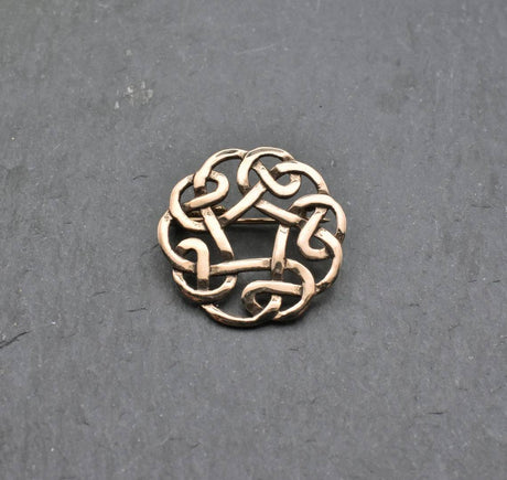 Kleine keltische Brosche aus Bronze