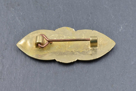 Rückseite der Birka Fibel aus Bronze
