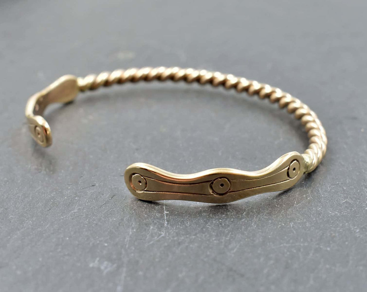 Details der Gotland Armspange aus der Vendelzeit - Bronze