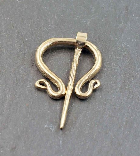 Kleine Omegafibel aus Bronze