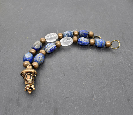 Edelstein Fibelkette mit großer Bronze-Berlocke – Wikinger Kette mit Lapislazuli und Bergkristall