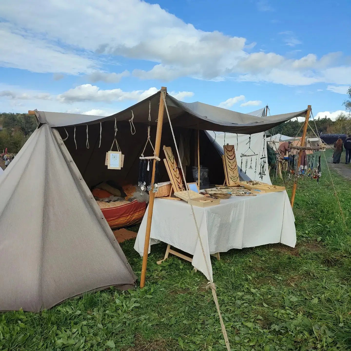 Verkaufszelt von BELANAS SCHATZKISTE