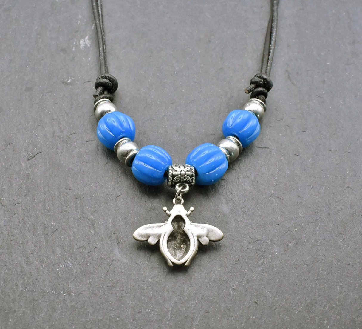 Bienen-Kette - Erhältlich in 2 Farben - Belanas Schatzkiste