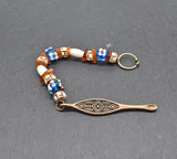 Birka Ohrlöffel aus Bronze – Wikinger Hygiene & Replik mit Knochenperlen, Bernstein und blauen Glasperlen