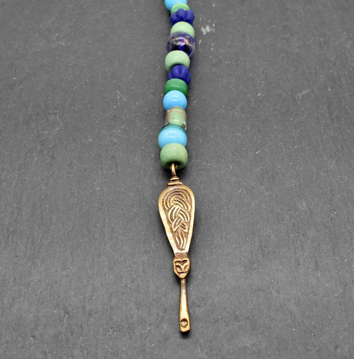 Birka Ohrlöffel mit Glasperlenkette