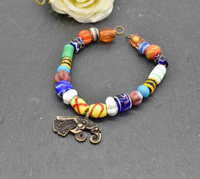 Handgefertigte Raben-Fibelkette