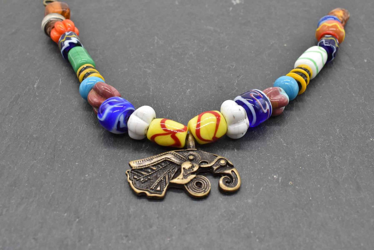 Handgefertigte Raben-Fibelkette