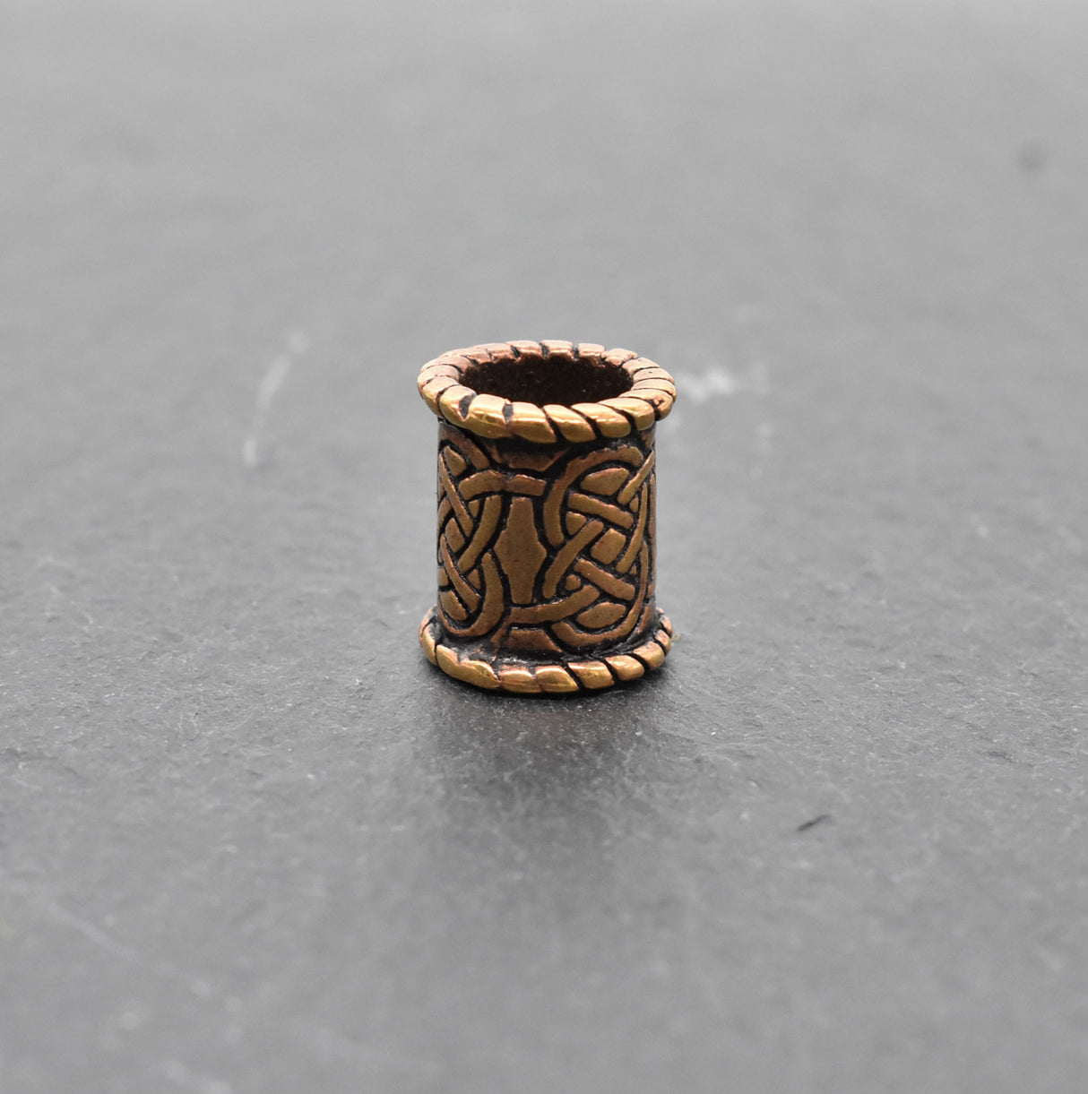 Bartschmuck keltischer Knoten aus Bronze