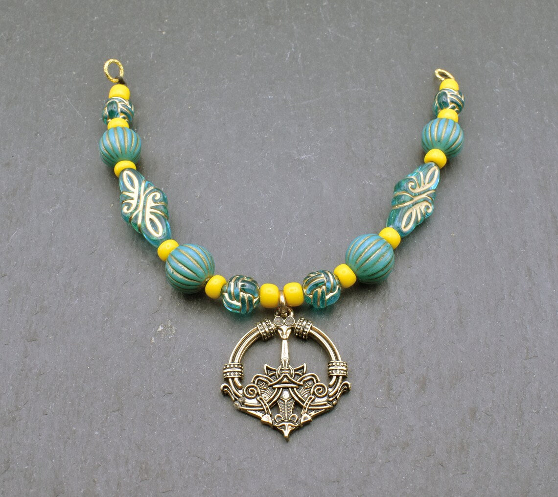 Haithabu Fibelkette im Wikinger Stil in türkis und gelb von BELANAS SCHATZKISTE