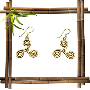 Keltische Triskelen Ohrringe aus Bronze - Belanas Schatzkiste