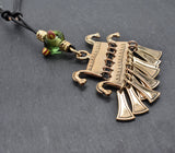 Keltische Halskette „Rhena“ – Magischer Klapperanhänger mit Pferdeköpfen