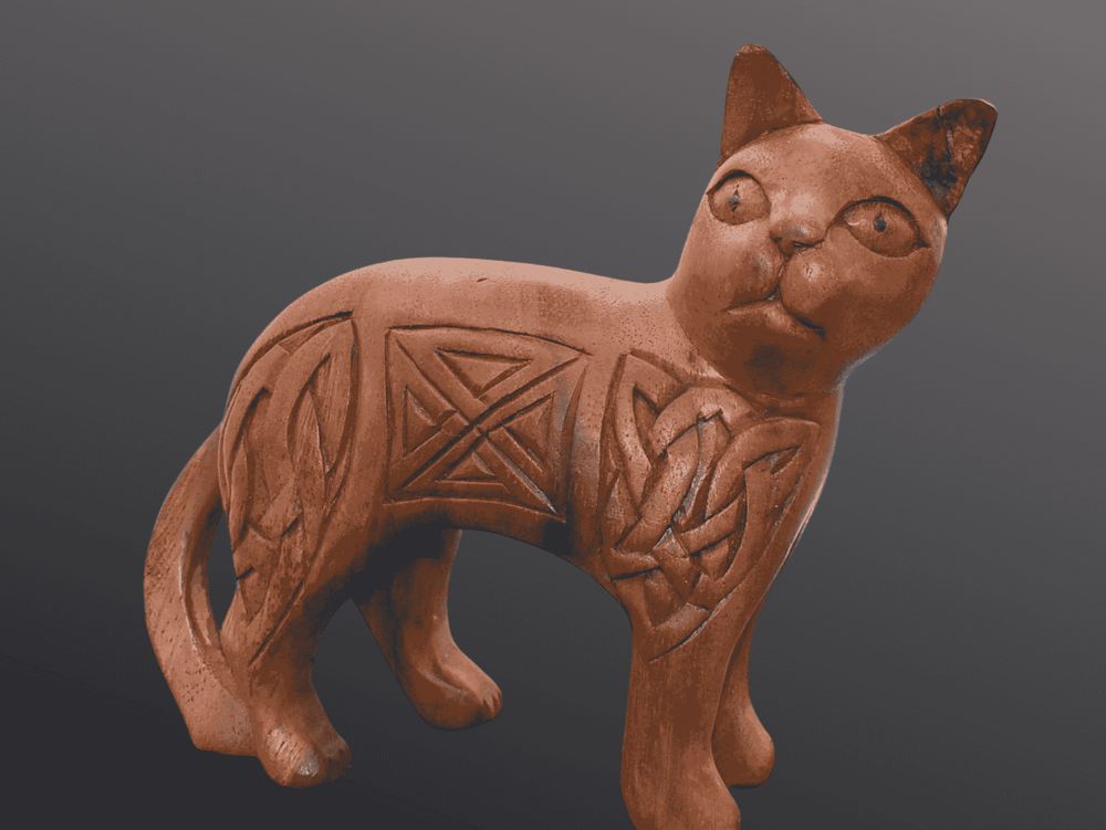 Dekofigur keltische Katze Trjegul aus Holz