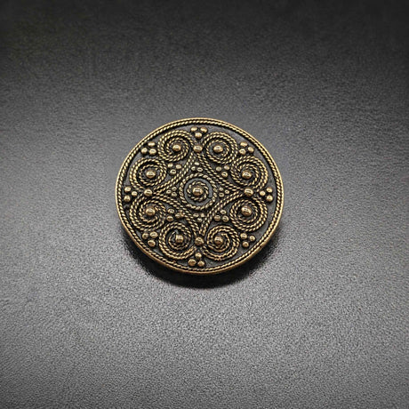 Kleine Wikinger Brosche mit Granulationsdekor – Bronze