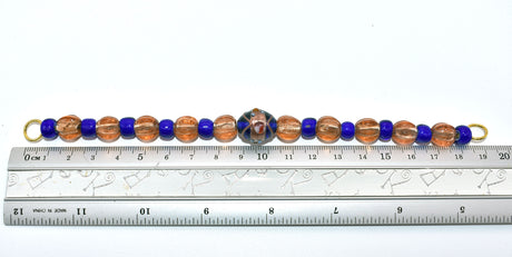 Maße in cm der Kurze Fibelkette mit Lampwork-Perlen im Wikinger-Stil – Glasperlenkette für Ovalfibeln und Trägerkleid