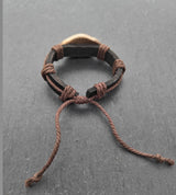 Lederarmband mit Keramik-Motivplatte in Holzoptik