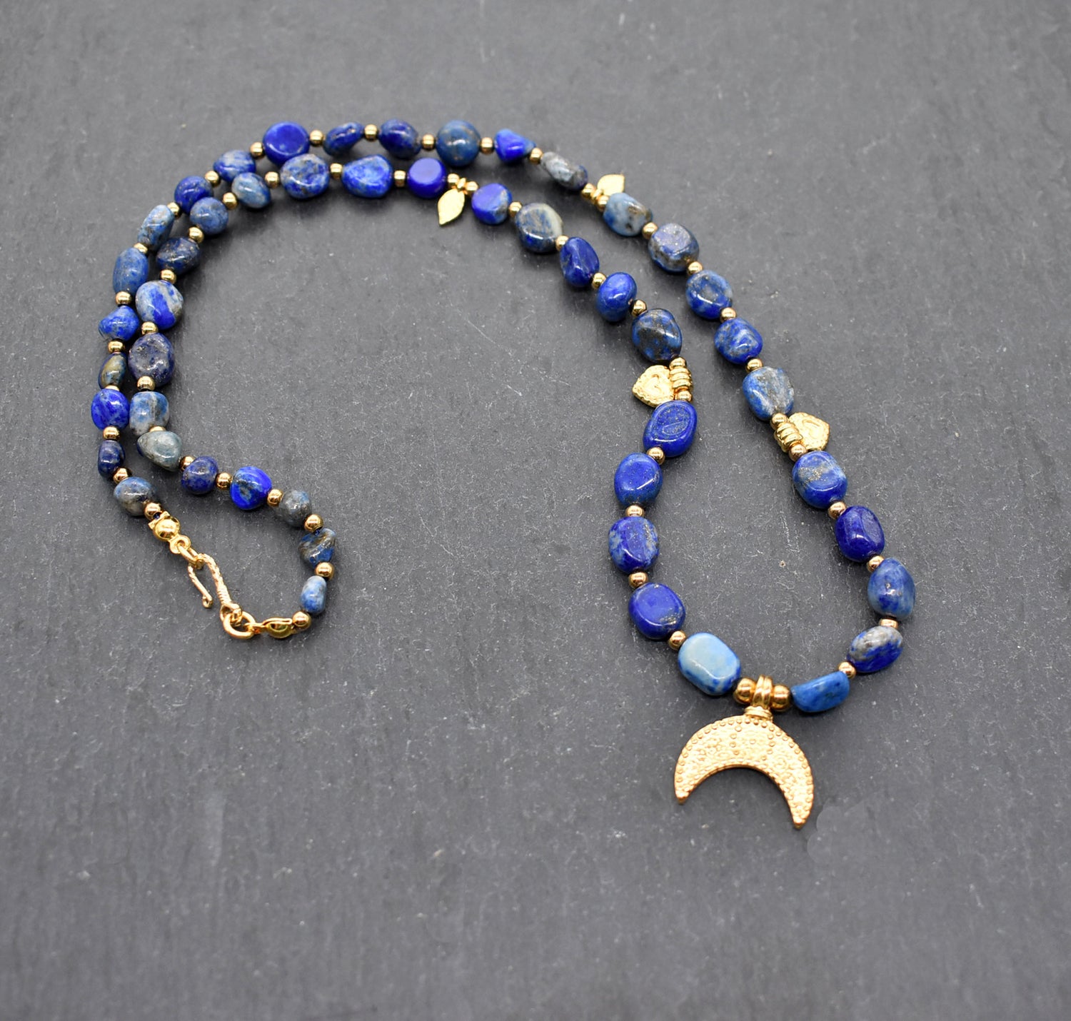 Lapis Lazuli Kette im römischen Stil
