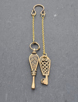 Wikinger Schlüssel & Ohrlöffel aus Bronze – Nordische Fibelkette / Wikinger Hygiene-Set – BELANAS SCHATZKISTE