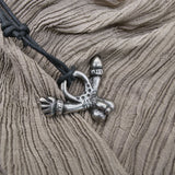 Römisches Phallus-Amulett – Fascinum am Stoffband