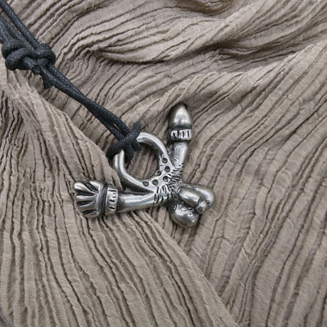 Römisches Phallus-Amulett – Fascinum am Stoffband