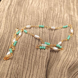 Collier mit grünen und weißen Perlen – goldfarbener Edelstahl