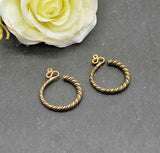 Slawische Schläfenringe