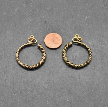 Slawische Schläfenringe