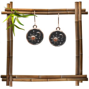 ✨ Sonne Mond und Sterne Ohrringe – Vergoldeter Edelstahl mit schwarzem Emaille-Hintergrund ✨